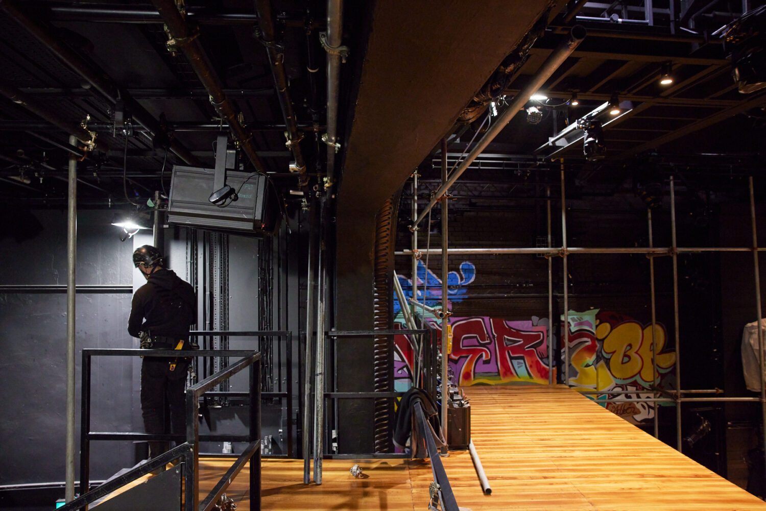 Steeldeck Rentals collaborative design for The Purists at The Kiln Theatre