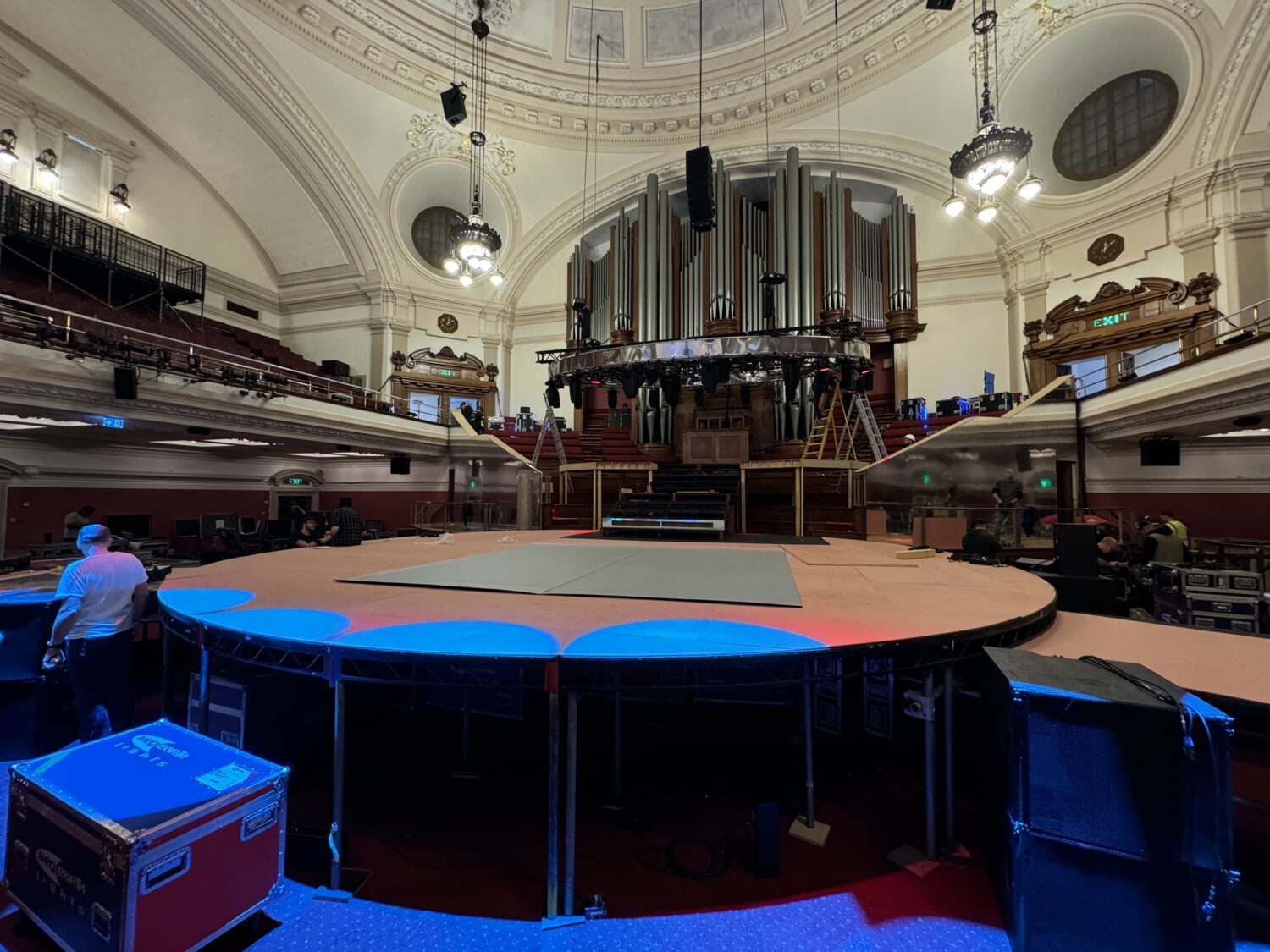 Delivering tailored staging solutions for Katy Perry performance