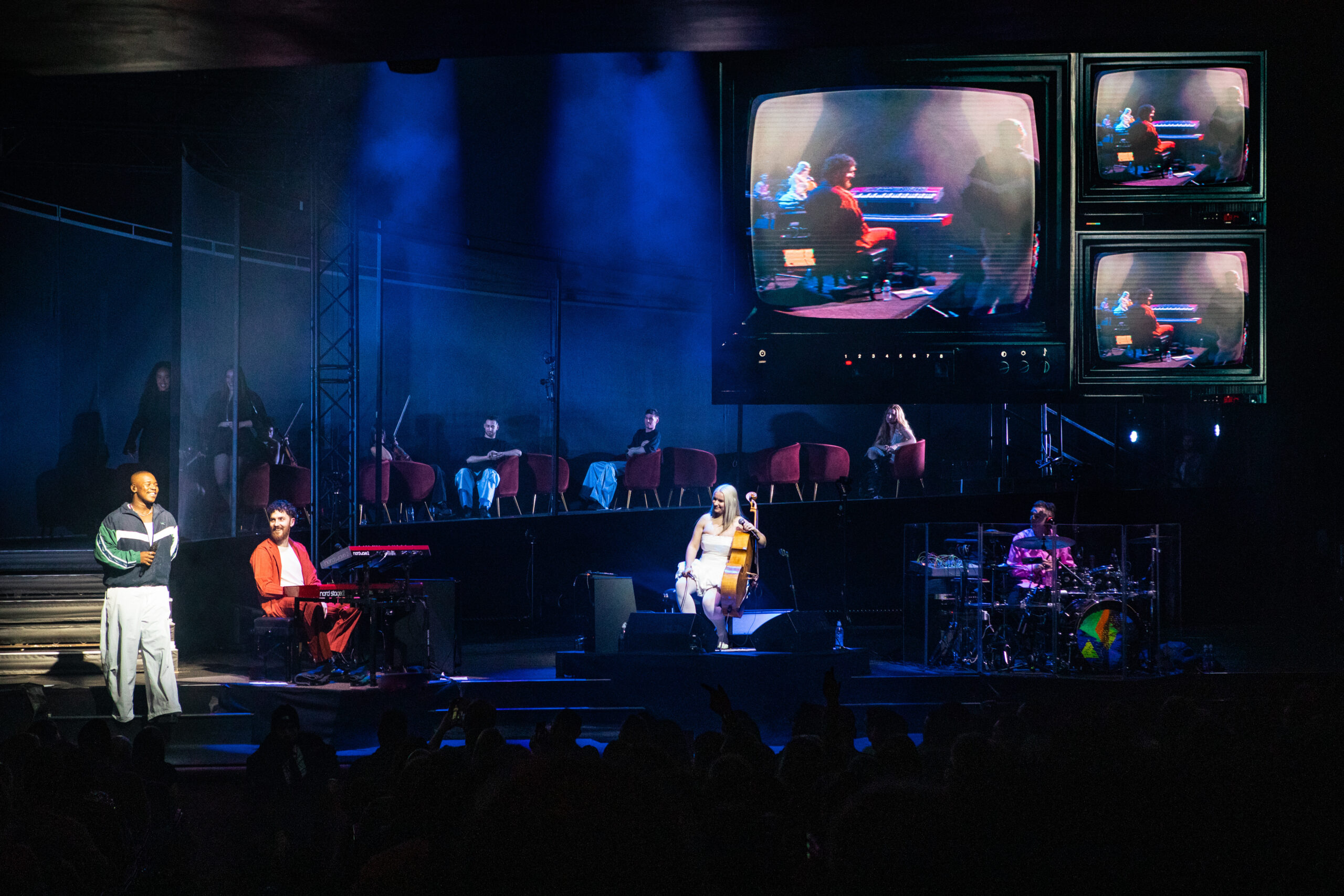 Steeldeck’s expertise in custom staging and precision engineering brought STUDIO/’s creative vision to life at the London Palladium.