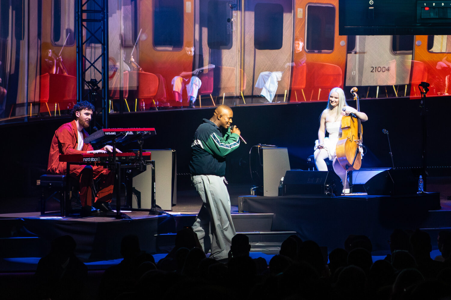 Steeldeck’s expertise in custom staging and precision engineering brought STUDIO/’s creative vision to life at the London Palladium.