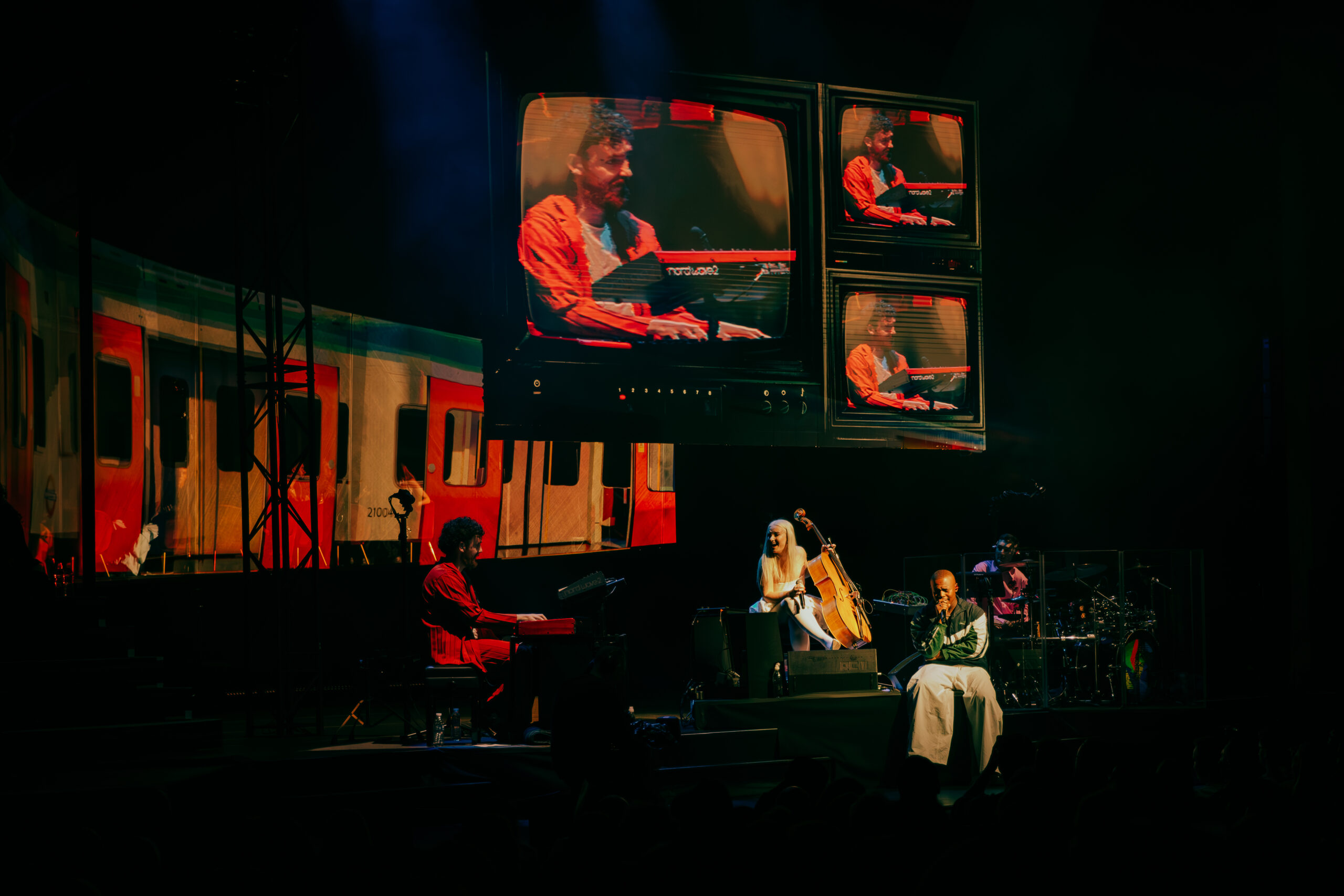 Steeldeck’s expertise in custom staging and precision engineering brought STUDIO/’s creative vision to life at the London Palladium.