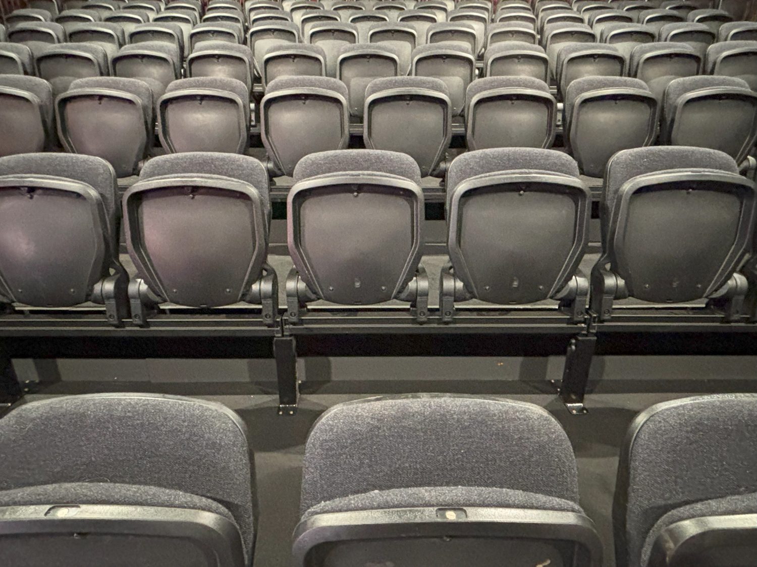 Steeldeck Rentals bespoke, flexible seating solution for RSC