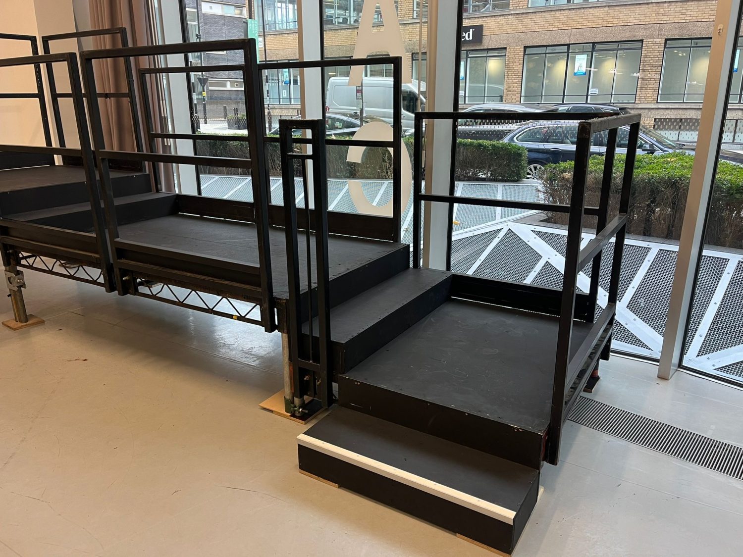 Steeldeck Rentals - Beautiful Little Fool